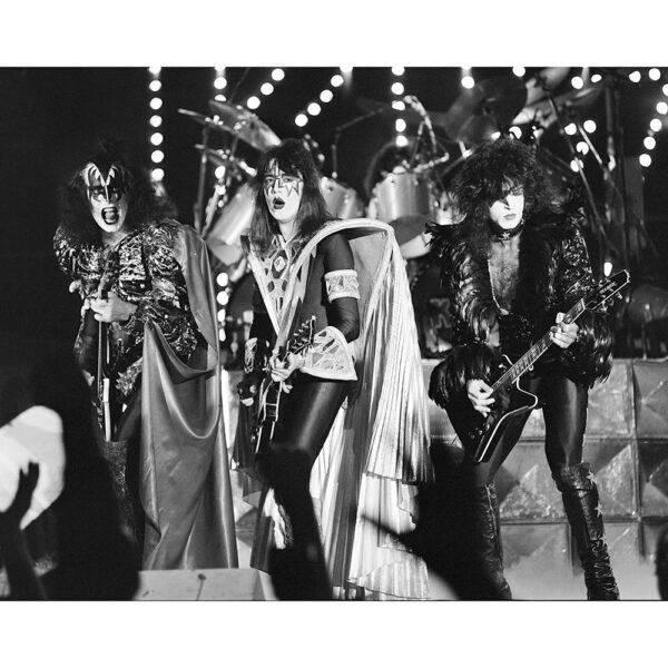 KISS sort ramme
