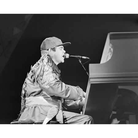 Elton John sort ramme